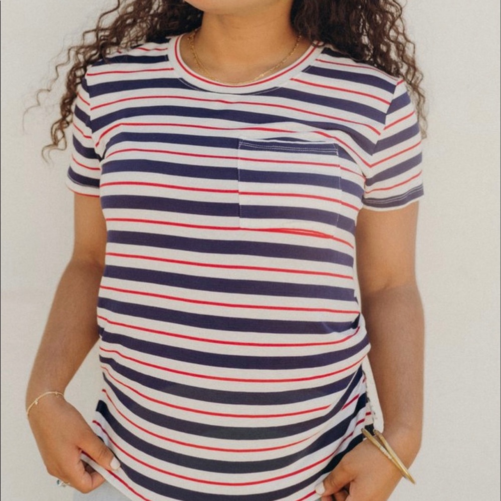 Carly Jean Los Angeles Tatum Tee Size Medium